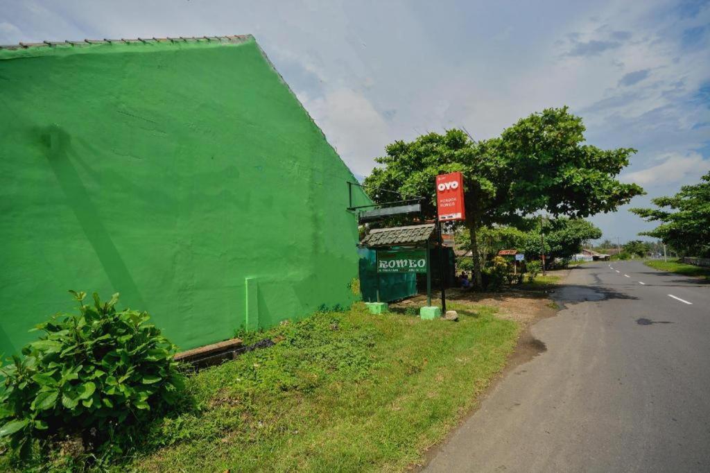 Oyo 2588 Pondok Romeo Syariah Pangandaran Eksteriør billede