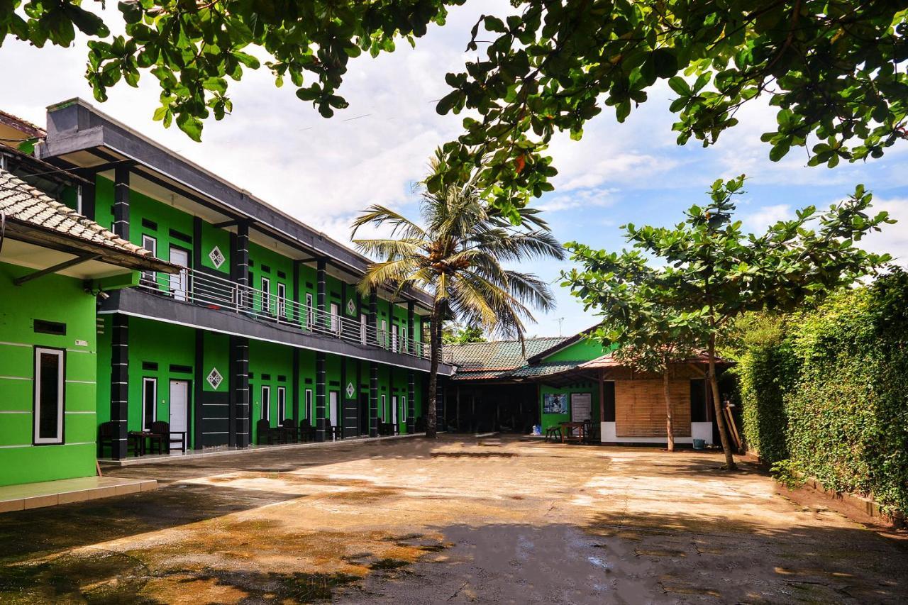 Oyo 2588 Pondok Romeo Syariah Pangandaran Eksteriør billede